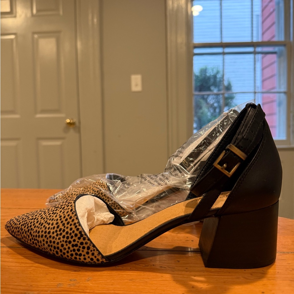 Vince Camuto Vavi Spotted Haircalf Ankle Strap Block Heel Pumps 8.5